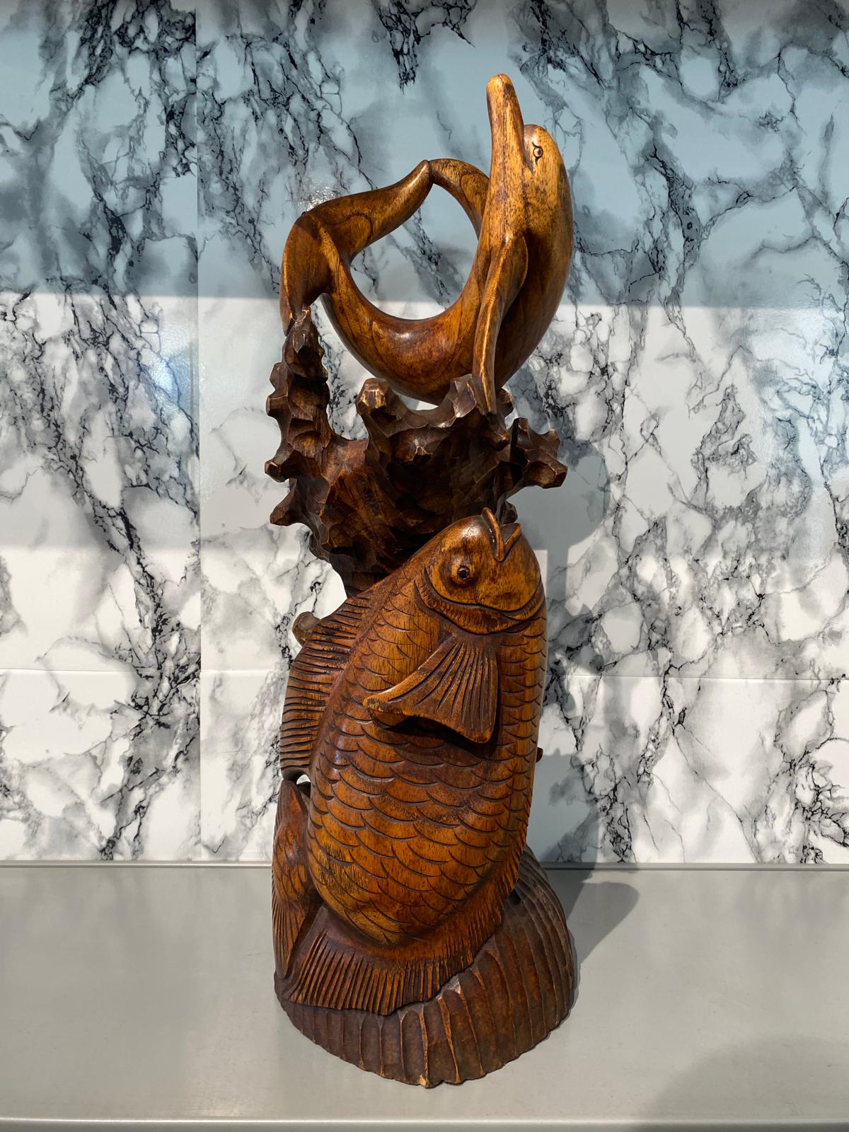 Weinflaschenhalter "Ocean Dance" - handgefertigte Holzskulptur