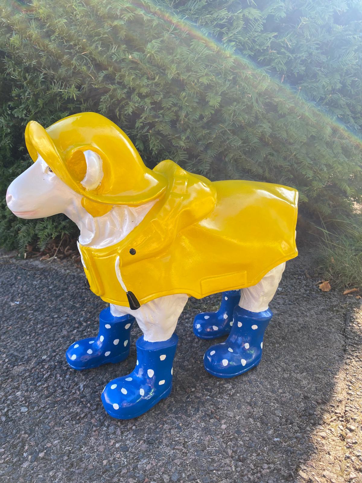 Schlecht-Wetter Schaf // Schaf mit Friesennerz - Gartenfigur