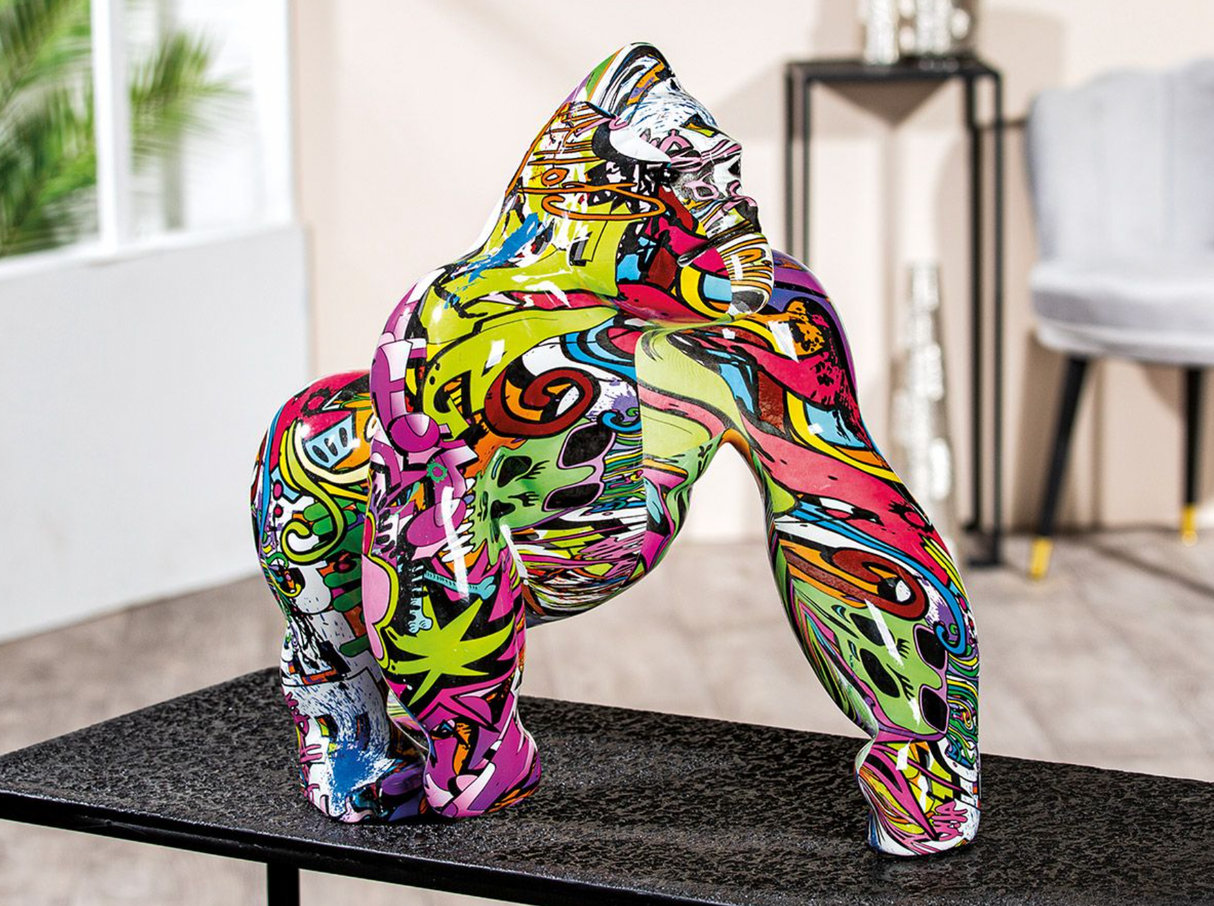 Urban Jungle King: StreetArt Gorilla