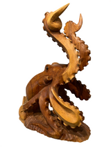 Oktopus Skulptur "Maris" - handgefertigte Holzkunst